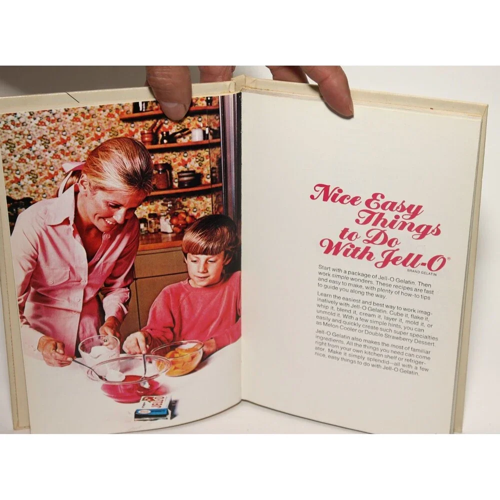 THE NEW JOYS OF JELLO Recipe Book Gelatin Dessert Hardback Cooking Vintage 1974